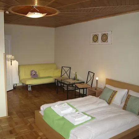 ゲストハウス ウビートヴァニ Abc 3*