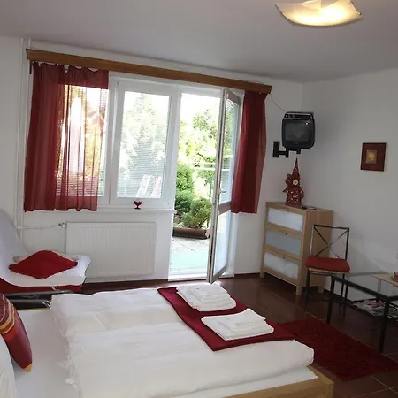 ゲストハウス ウビートヴァニ Abc